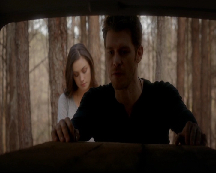 VampireDiariesWorld-dot-nl_TheOriginals_3x20WhereNothingStaysBuried0938.jpg