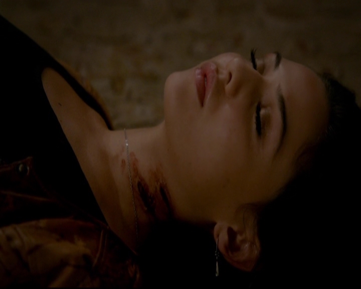 VampireDiariesWorld-dot-nl_TheOriginals_3x20WhereNothingStaysBuried1392.jpg