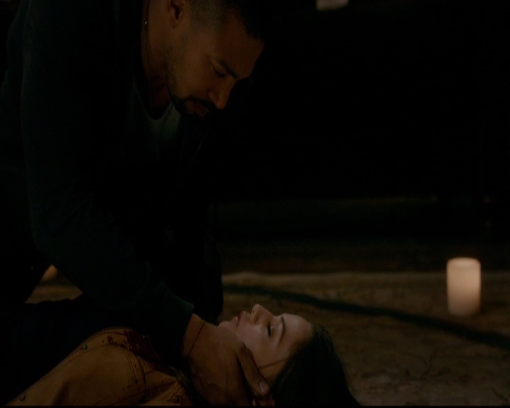 VampireDiariesWorld-dot-nl_TheOriginals_3x20WhereNothingStaysBuried1431.jpg