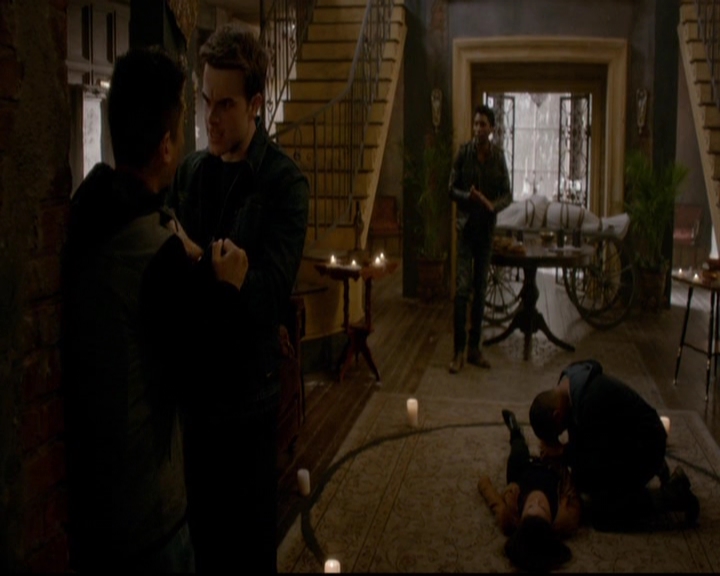 VampireDiariesWorld-dot-nl_TheOriginals_3x20WhereNothingStaysBuried1525.jpg