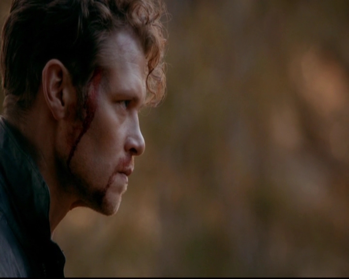 VampireDiariesWorld-dot-nl_TheOriginals_3x20WhereNothingStaysBuried1617.jpg