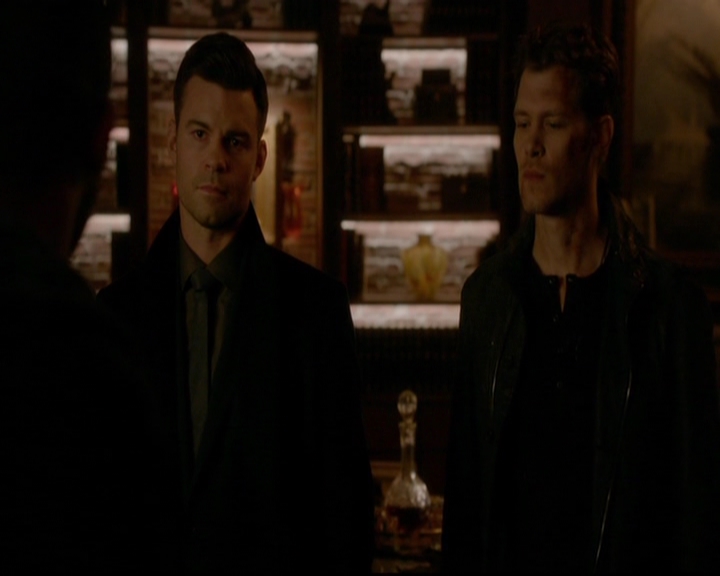 VampireDiariesWorld-dot-nl_TheOriginals_3x20WhereNothingStaysBuried1812.jpg