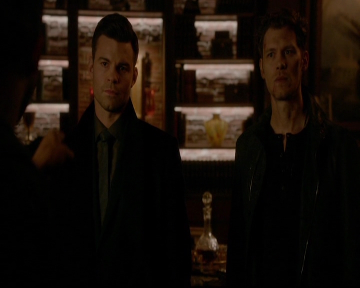 VampireDiariesWorld-dot-nl_TheOriginals_3x20WhereNothingStaysBuried1817.jpg