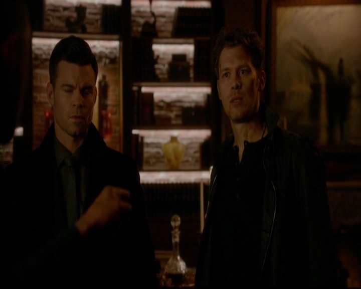 VampireDiariesWorld-dot-nl_TheOriginals_3x20WhereNothingStaysBuried1876.jpg