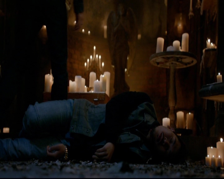 VampireDiariesWorld-dot-nl_TheOriginals_3x20WhereNothingStaysBuried1925.jpg