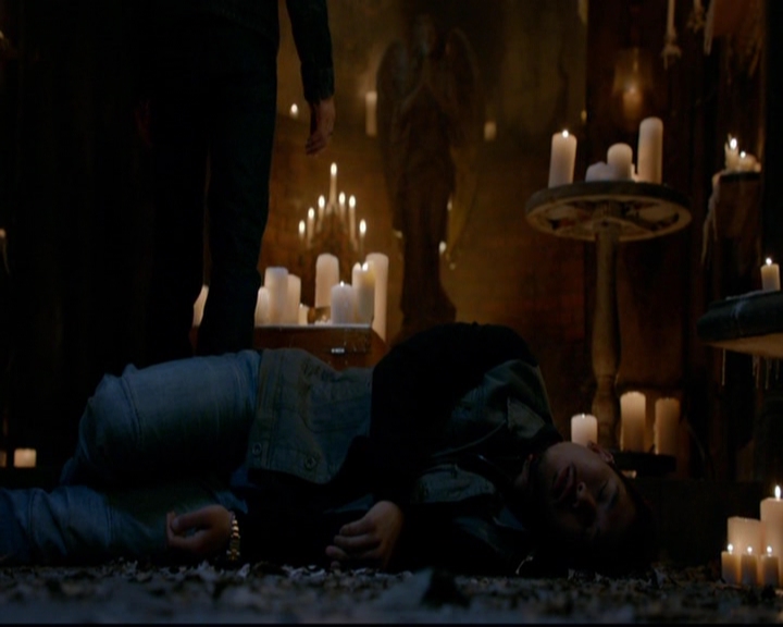 VampireDiariesWorld-dot-nl_TheOriginals_3x20WhereNothingStaysBuried1926.jpg