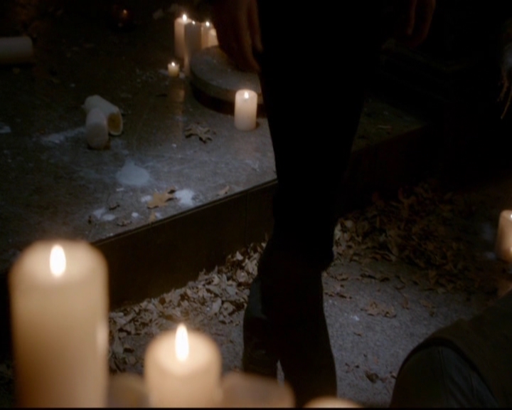 VampireDiariesWorld-dot-nl_TheOriginals_3x20WhereNothingStaysBuried1932.jpg