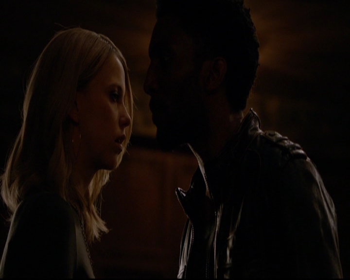 VampireDiariesWorld-dot-nl_TheOriginals_3x20WhereNothingStaysBuried1980.jpg