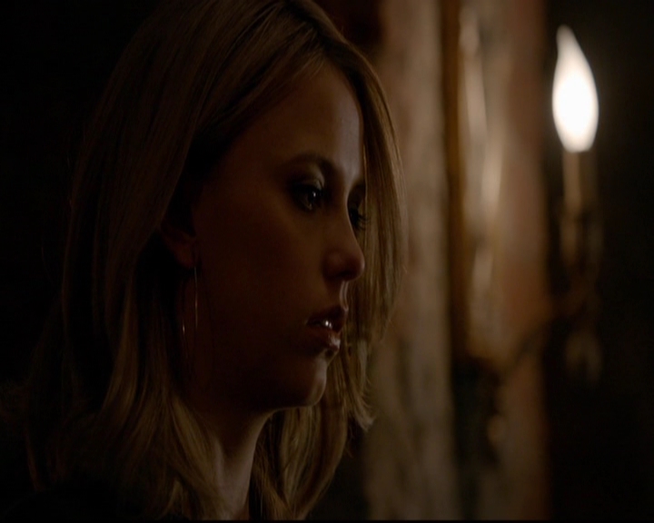 VampireDiariesWorld-dot-nl_TheOriginals_3x20WhereNothingStaysBuried1996.jpg