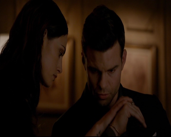 VampireDiariesWorld-dot-nl_TheOriginals_3x20WhereNothingStaysBuried2042.jpg