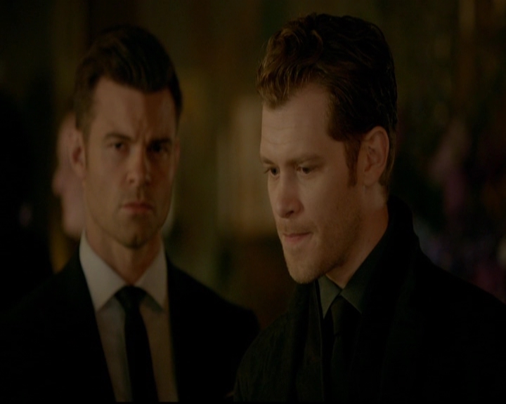 VampireDiariesWorld-dot-nl_TheOriginals_3x21GiveEmHellKid0303.jpg