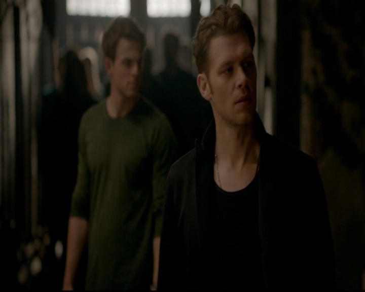 VampireDiariesWorld-dot-nl_TheOriginals_3x22TheBloodyCrown0370.jpg