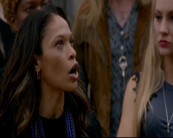 VampireDiariesWorld-dot-nl_TheOriginals_3x22TheBloodyCrown0467.jpg