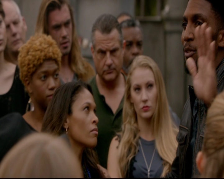 VampireDiariesWorld-dot-nl_TheOriginals_3x22TheBloodyCrown0471.jpg