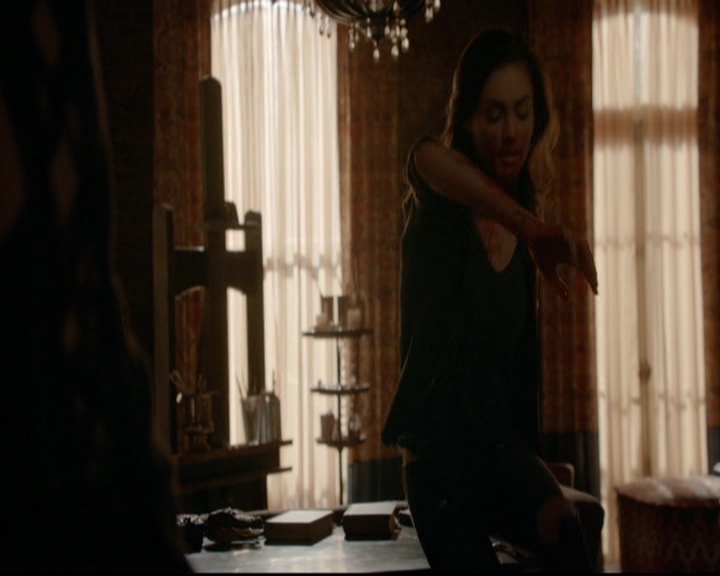 VampireDiariesWorld-dot-nl_TheOriginals_3x22TheBloodyCrown0538.jpg