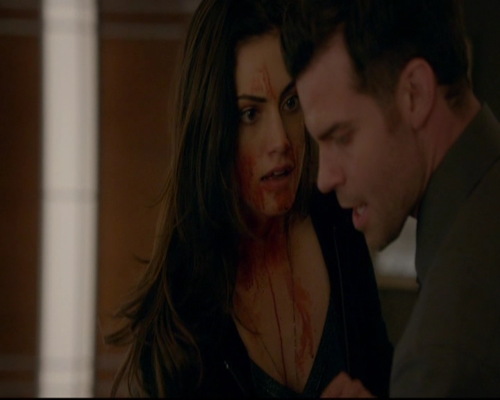 VampireDiariesWorld-dot-nl_TheOriginals_3x22TheBloodyCrown0745.jpg