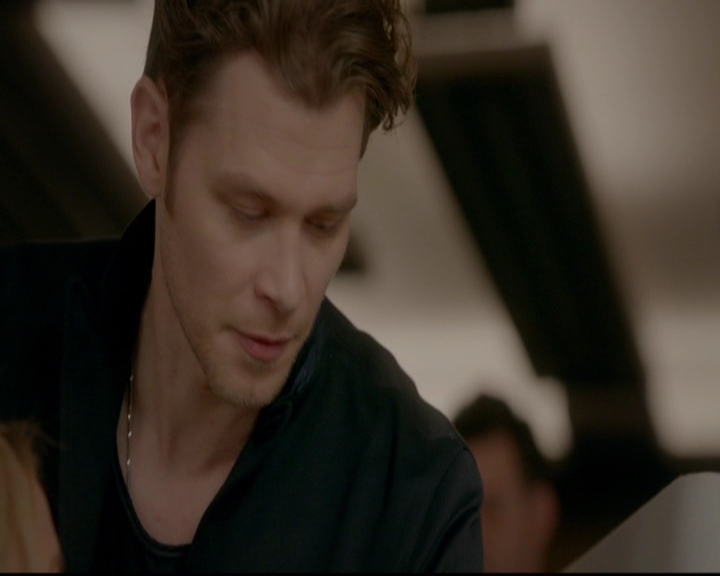 VampireDiariesWorld-dot-nl_TheOriginals_3x22TheBloodyCrown0760.jpg