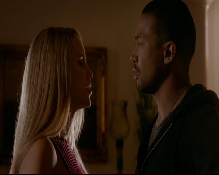 VampireDiariesWorld-dot-nl_TheOriginals_3x22TheBloodyCrown0828.jpg