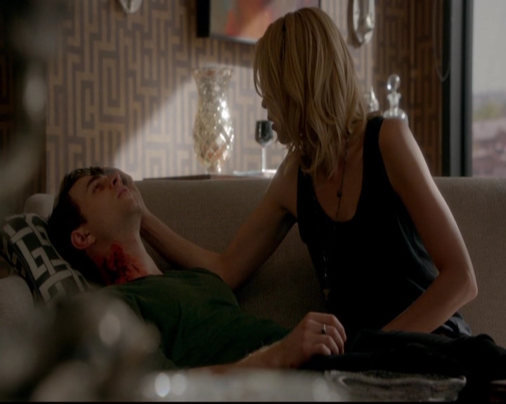 VampireDiariesWorld-dot-nl_TheOriginals_3x22TheBloodyCrown0874.jpg