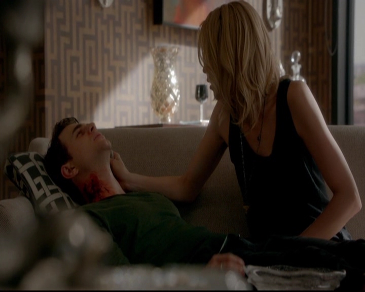 VampireDiariesWorld-dot-nl_TheOriginals_3x22TheBloodyCrown0876.jpg