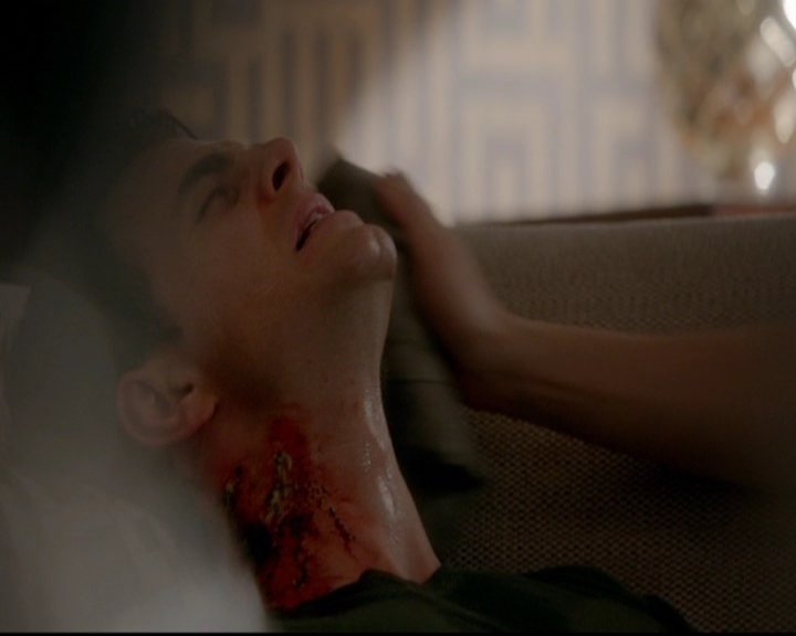 VampireDiariesWorld-dot-nl_TheOriginals_3x22TheBloodyCrown0883.jpg