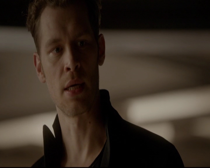 VampireDiariesWorld-dot-nl_TheOriginals_3x22TheBloodyCrown0918.jpg