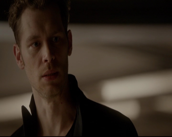 VampireDiariesWorld-dot-nl_TheOriginals_3x22TheBloodyCrown0921.jpg