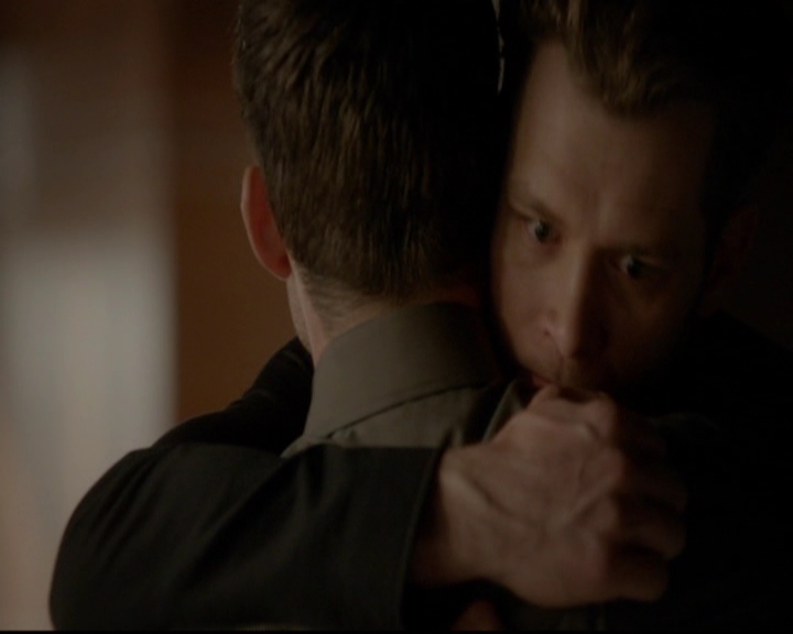 VampireDiariesWorld-dot-nl_TheOriginals_3x22TheBloodyCrown0949.jpg