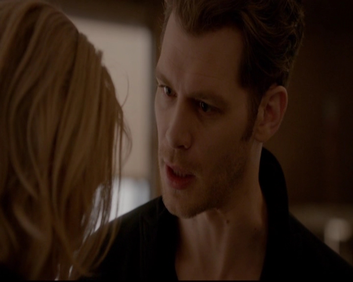 VampireDiariesWorld-dot-nl_TheOriginals_3x22TheBloodyCrown1044.jpg