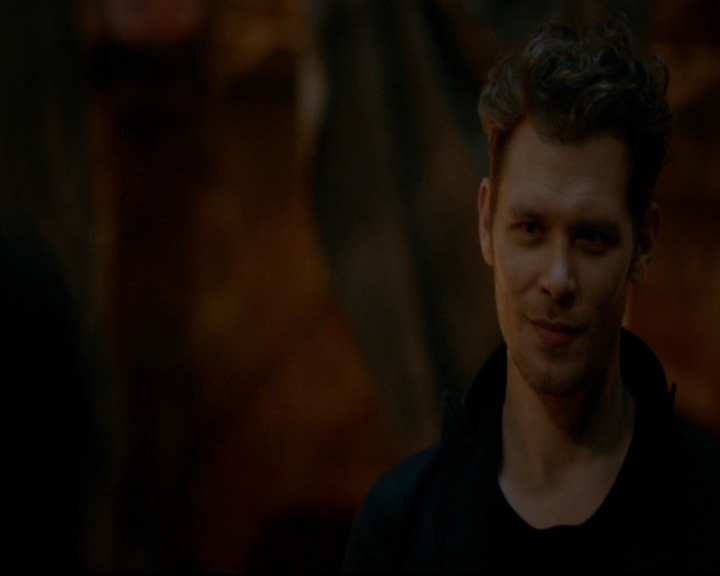 VampireDiariesWorld-dot-nl_TheOriginals_3x22TheBloodyCrown1224.jpg