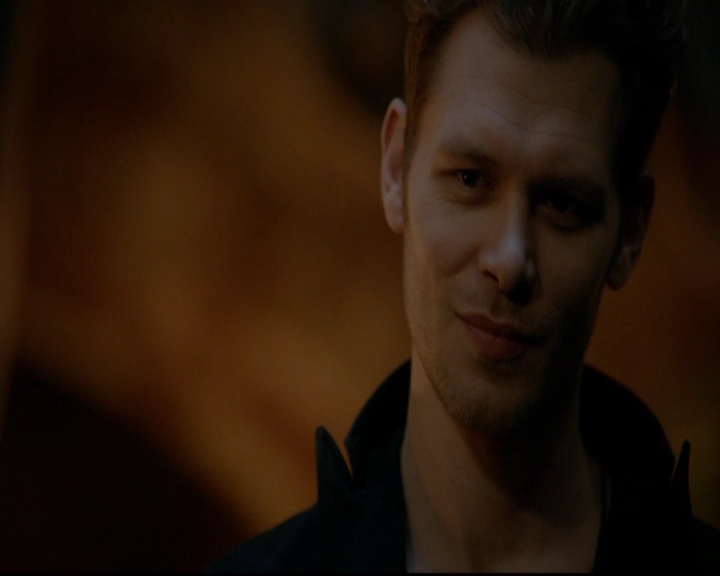 VampireDiariesWorld-dot-nl_TheOriginals_3x22TheBloodyCrown1229.jpg