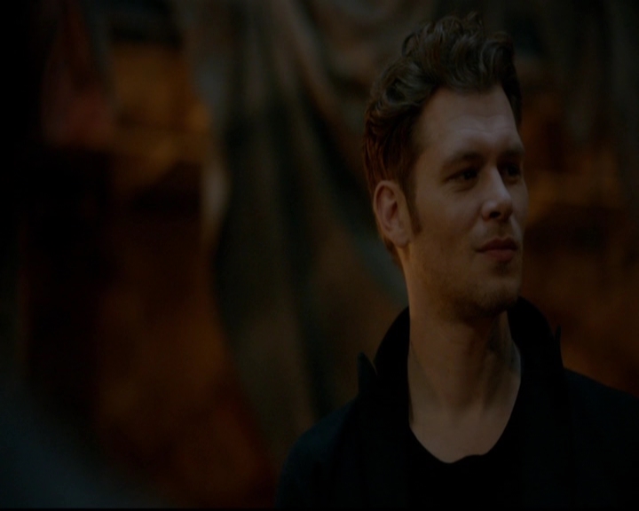 VampireDiariesWorld-dot-nl_TheOriginals_3x22TheBloodyCrown1245.jpg