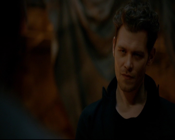 VampireDiariesWorld-dot-nl_TheOriginals_3x22TheBloodyCrown1247.jpg