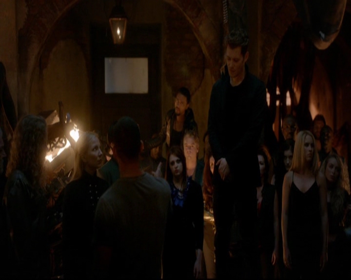 VampireDiariesWorld-dot-nl_TheOriginals_3x22TheBloodyCrown1263.jpg