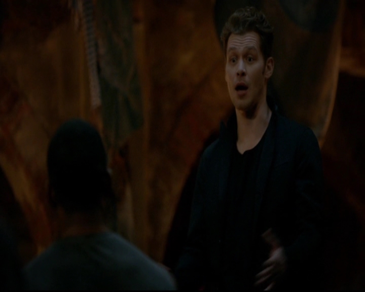 VampireDiariesWorld-dot-nl_TheOriginals_3x22TheBloodyCrown1278.jpg