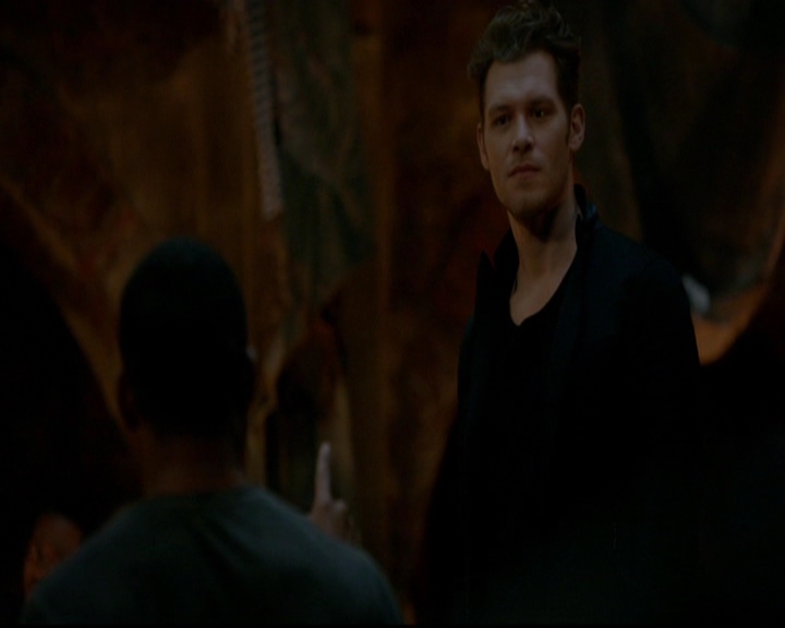 VampireDiariesWorld-dot-nl_TheOriginals_3x22TheBloodyCrown1287.jpg