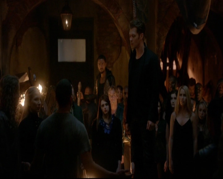 VampireDiariesWorld-dot-nl_TheOriginals_3x22TheBloodyCrown1299.jpg