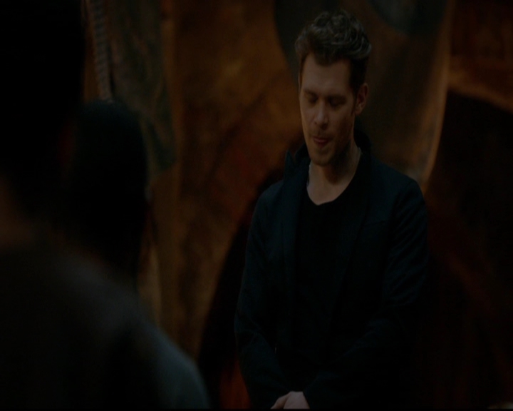 VampireDiariesWorld-dot-nl_TheOriginals_3x22TheBloodyCrown1309.jpg