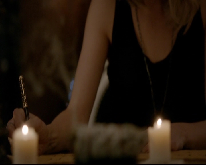 VampireDiariesWorld-dot-nl_TheOriginals_3x22TheBloodyCrown1348.jpg