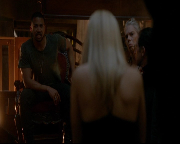 VampireDiariesWorld-dot-nl_TheOriginals_3x22TheBloodyCrown1440.jpg