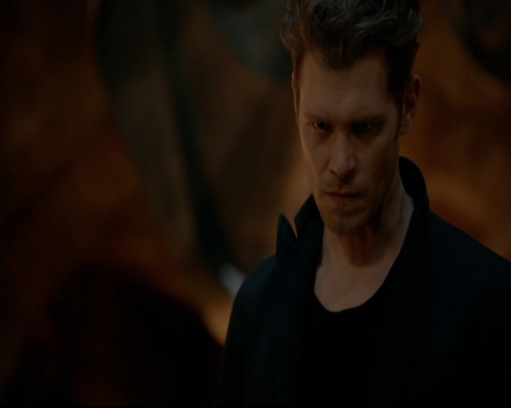 VampireDiariesWorld-dot-nl_TheOriginals_3x22TheBloodyCrown1487.jpg