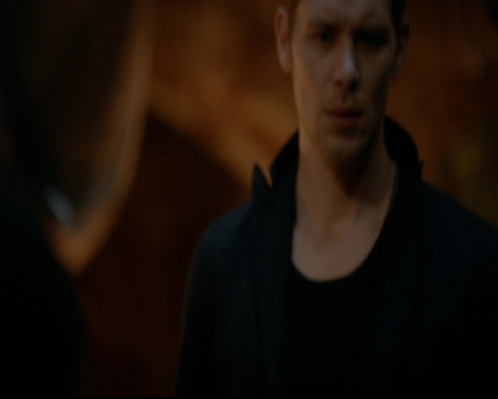 VampireDiariesWorld-dot-nl_TheOriginals_3x22TheBloodyCrown1491.jpg