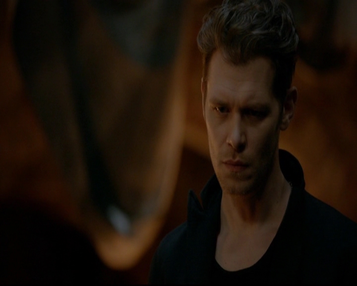 VampireDiariesWorld-dot-nl_TheOriginals_3x22TheBloodyCrown1498.jpg