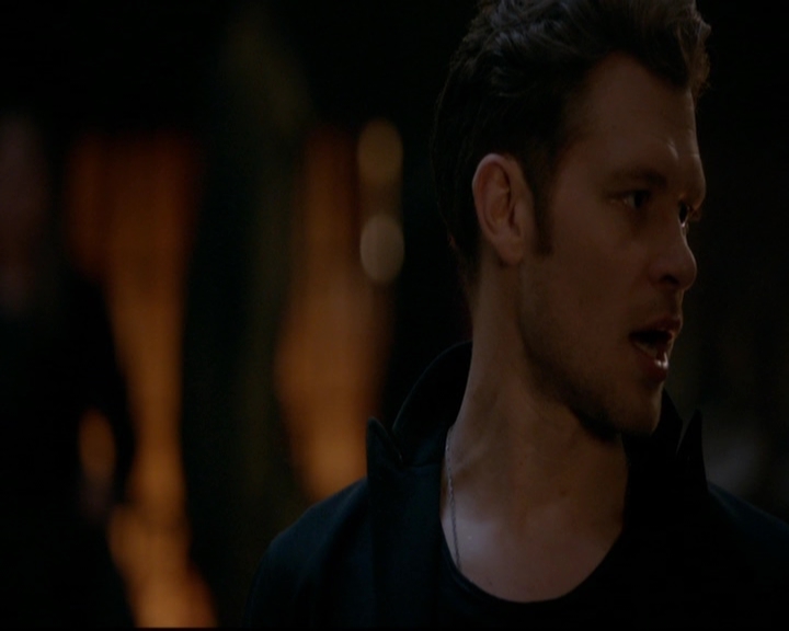 VampireDiariesWorld-dot-nl_TheOriginals_3x22TheBloodyCrown1528.jpg