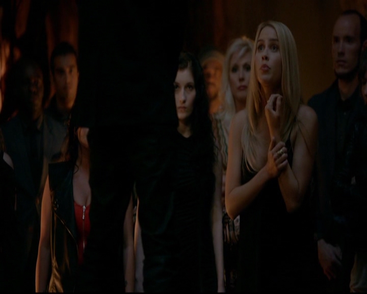 VampireDiariesWorld-dot-nl_TheOriginals_3x22TheBloodyCrown1535.jpg