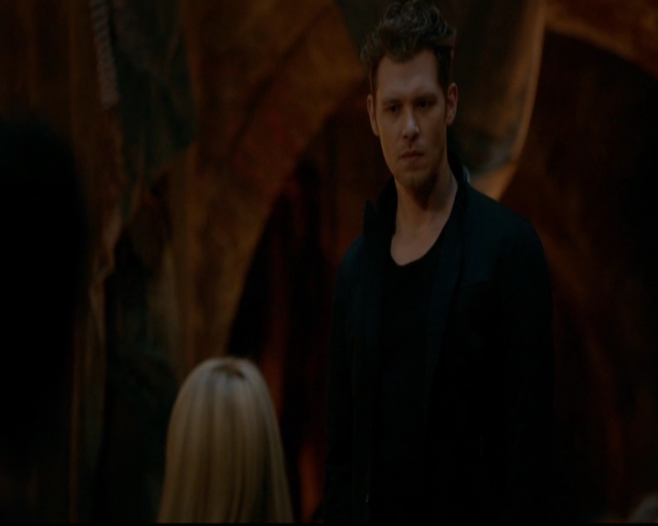 VampireDiariesWorld-dot-nl_TheOriginals_3x22TheBloodyCrown1552.jpg