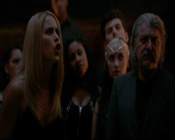 VampireDiariesWorld-dot-nl_TheOriginals_3x22TheBloodyCrown1562.jpg