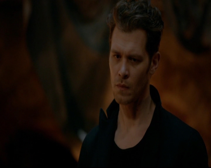 VampireDiariesWorld-dot-nl_TheOriginals_3x22TheBloodyCrown1583.jpg