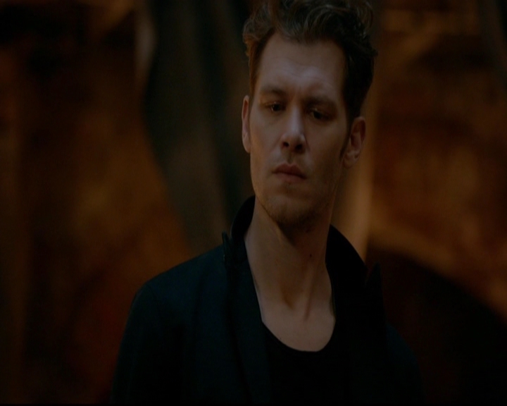 VampireDiariesWorld-dot-nl_TheOriginals_3x22TheBloodyCrown1593.jpg