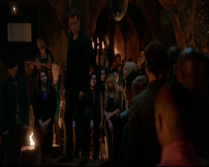 VampireDiariesWorld-dot-nl_TheOriginals_3x22TheBloodyCrown1605.jpg